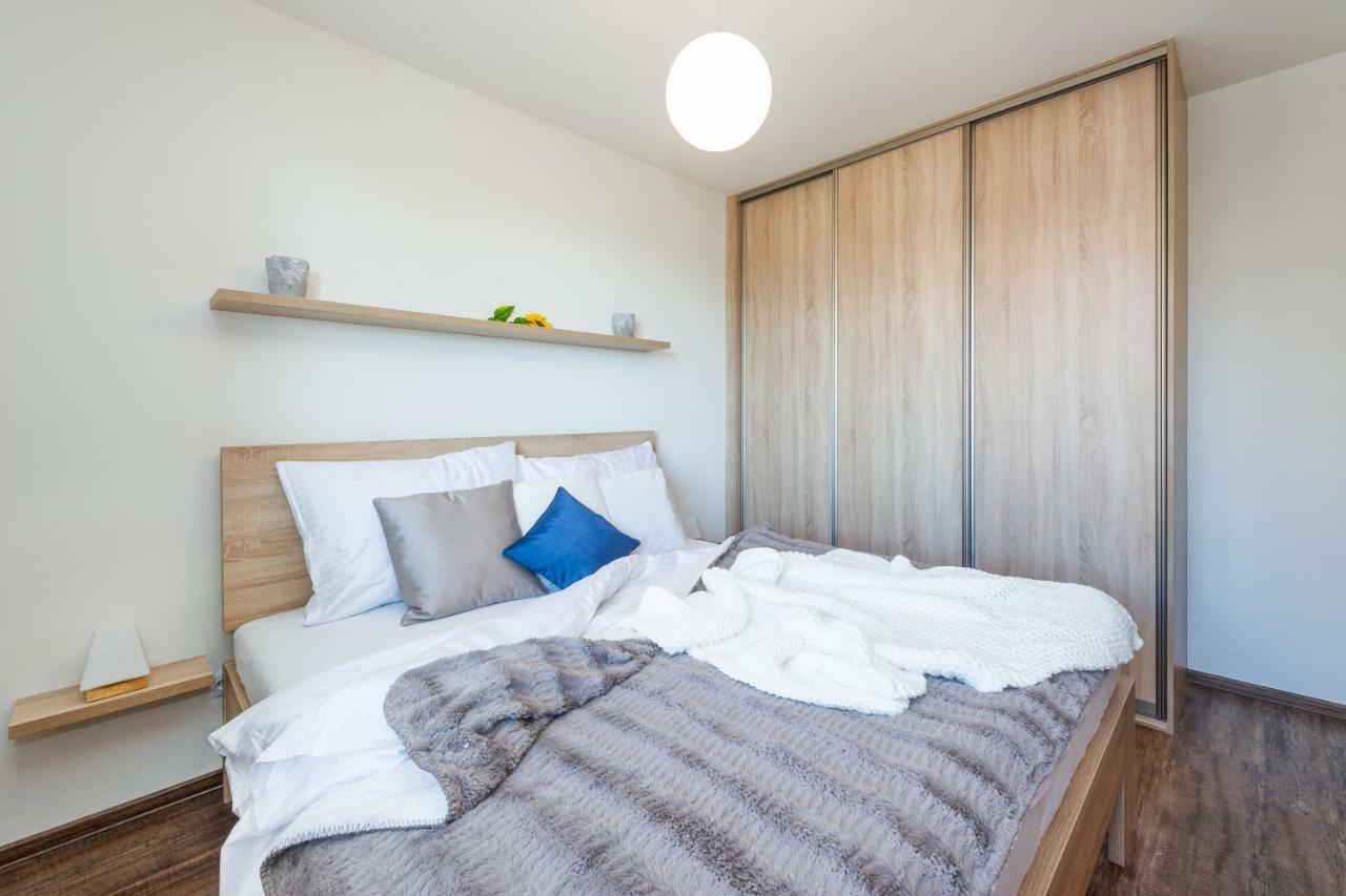 Riverside Apartments Ceske Budejovice Eksteriør billede